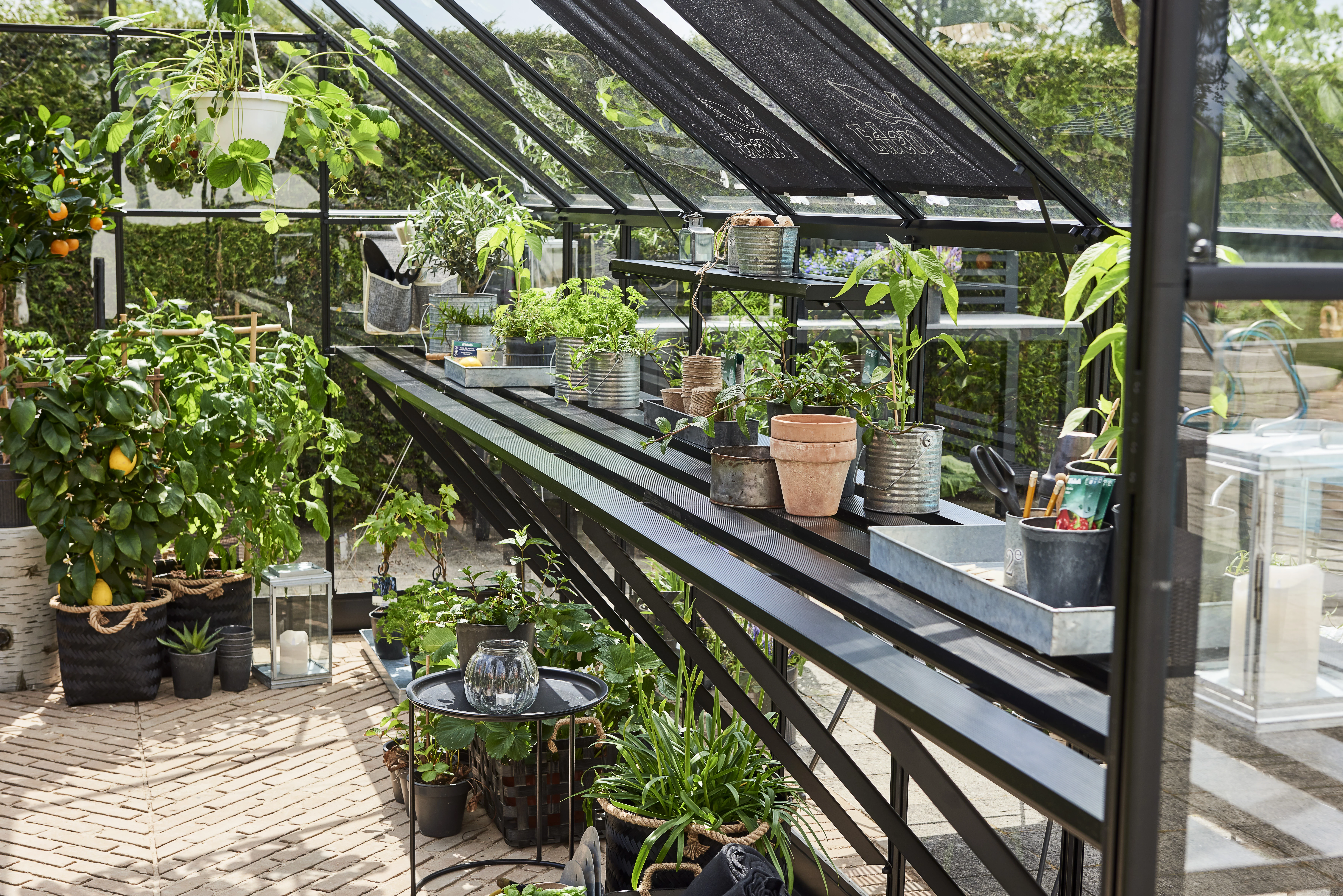 Royal Well Tafel Qube 816 Geïntegreerd Zwart Gecoat - Afbeelding 4